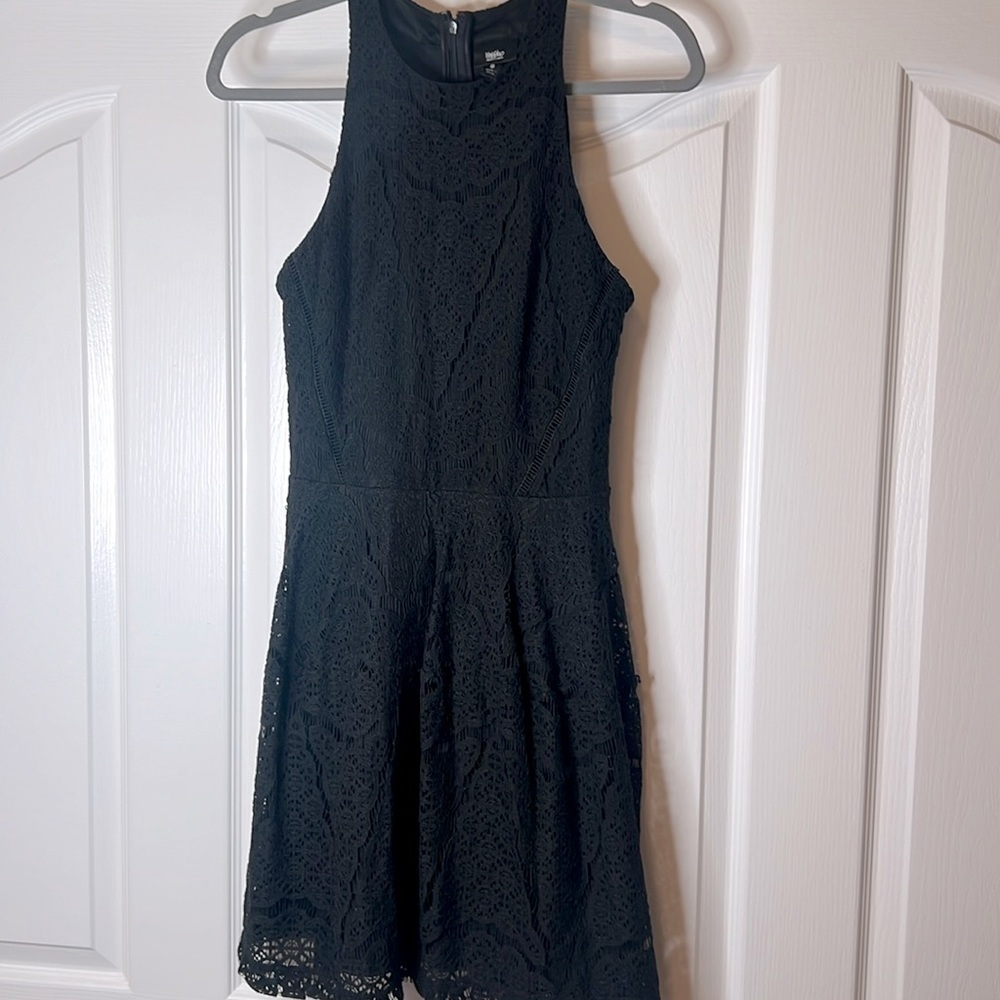 Mossimo Women's Small Fit and Flare Dress - Black - Like New -